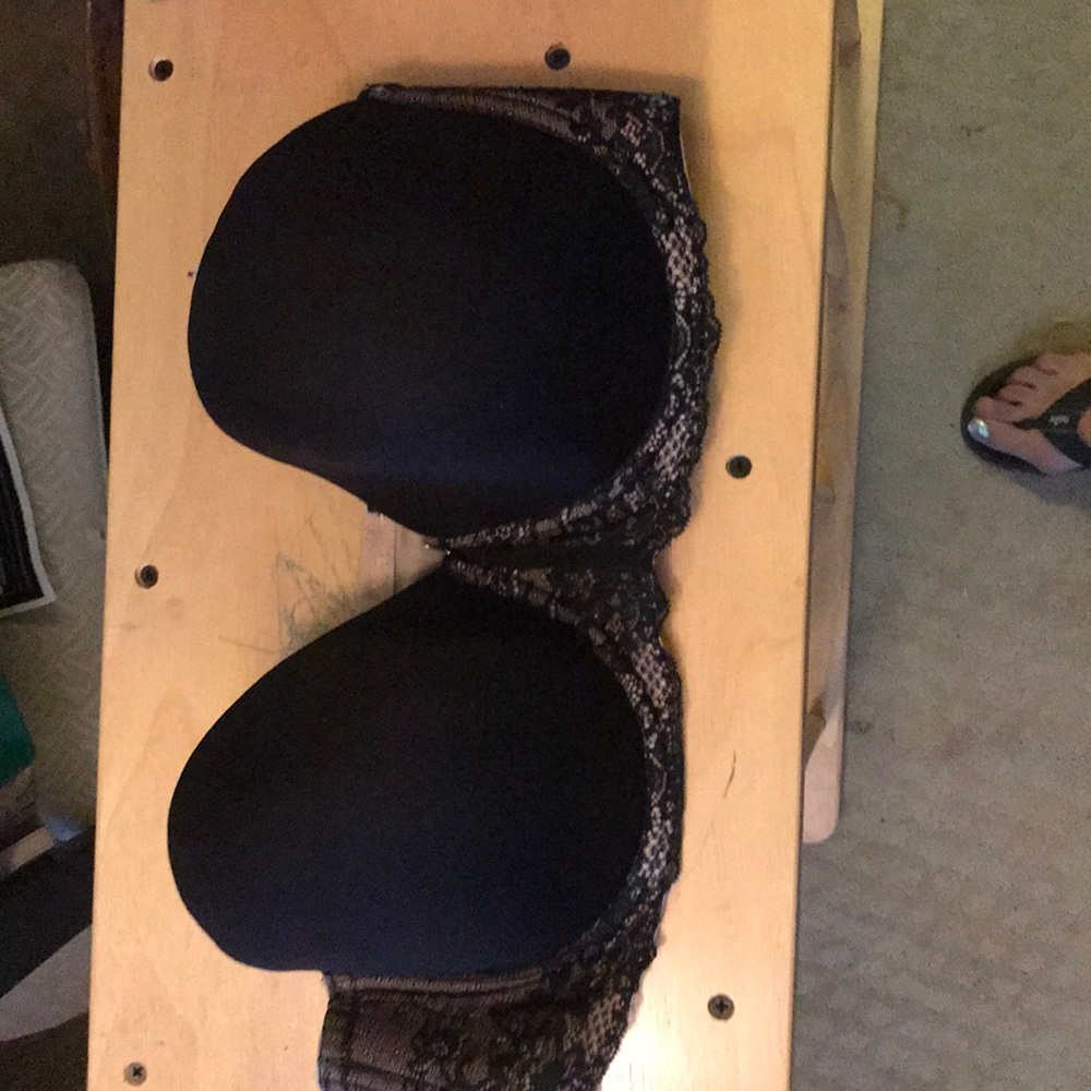 Strapless bra.